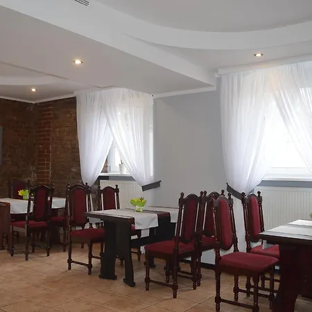 Ksiezycowy Dworek 3*